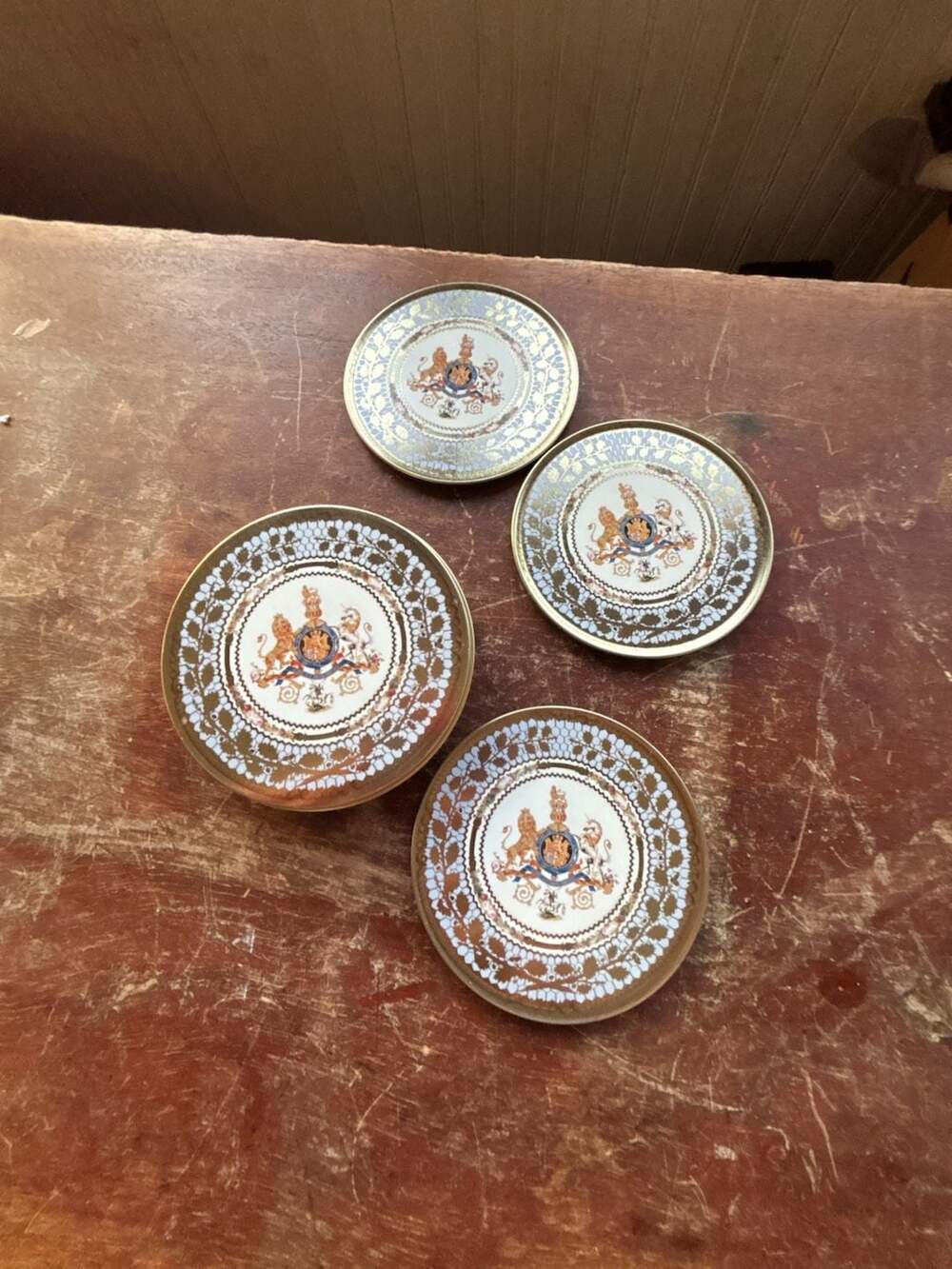 Royal Collection Trust Buckingham Palace Cork Coasters In Tin